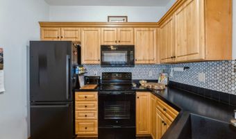 528 Kelsey Ln, Altoona, IA 50009