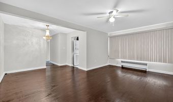 2321 ALTAMONT Pl SE 103, Washington, DC 20020
