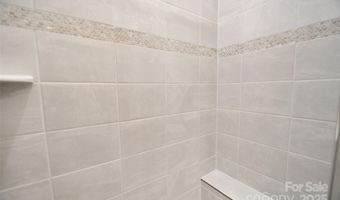453 Spearfield Ln, Charlotte, NC 28205