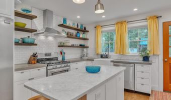 436 Pinewood St, Ann Arbor, MI 48103