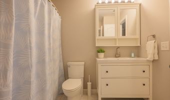 10 South St 68, Danbury, CT 06810