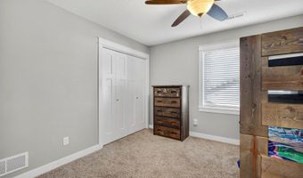 1734 S 11th St, Adel, IA 50003