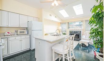 44186 SHADY GLEN Ter, Ashburn, VA 20147