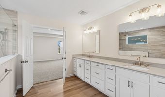 3726 Hayden Valley Dr, Bargersville, IN 46106