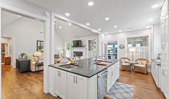 5204 SW Ridge Mont Rd, Bentonville, AR 72713