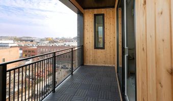 520 S CAROLINE St 202, Baltimore, MD 21231