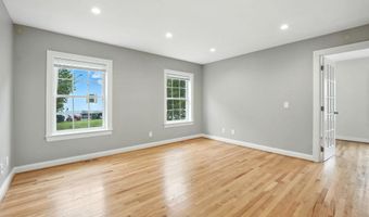 2134 S LOWELL St, Arlington, VA 22204