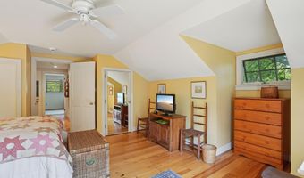 2473 Mt Hope Rd, Dodgeville, WI 53533