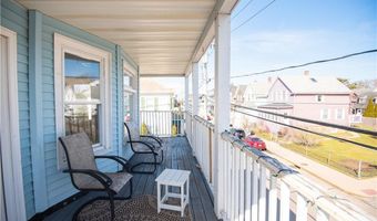 693 Thames St, Newport, RI 02840