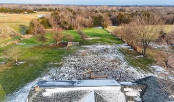 72 E 1600 Rd, Baldwin City, KS 66006