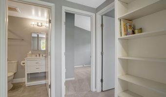 6063 HYDRANGEA Dr, Alexandria, VA 22310
