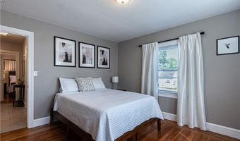 29 OLNEY Ave, North Providence, RI 02911