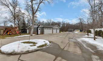 250 Three Havens Dr NE 4, Alexandria, MN 56308