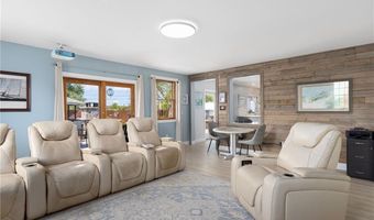 27 Ocean View Dr, Middletown, RI 02842