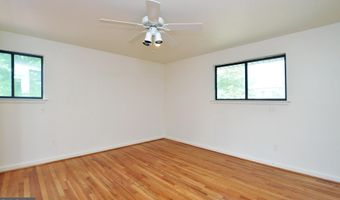 7024 RICHARD Dr, Bethesda, MD 20817