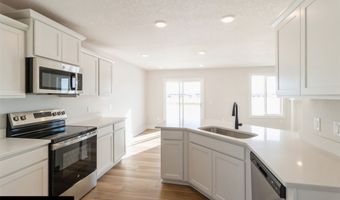 4420 NE 8th St, Ankeny, IA 50021