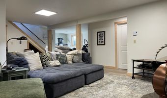 325 1ST N St, Cokeville, WY 83114
