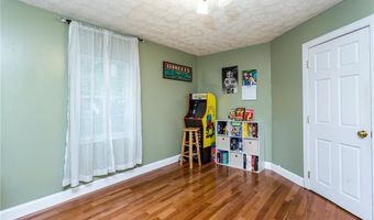 688 Saunders Hollow Rd, Barboursville, WV 25504