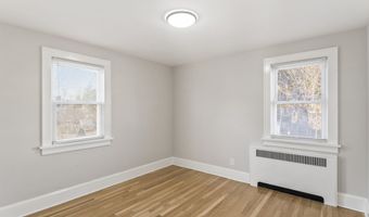 11 Roger Ave, Danbury, CT 06810