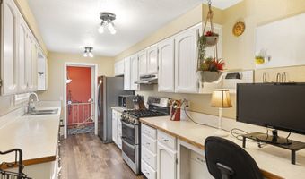 13063 BROOKSIDE Dr, Aurora, OR 97002