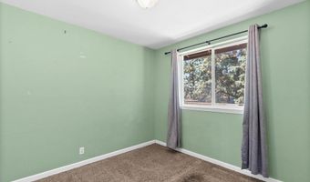 2320 NE Wells Acres Rd, Bend, OR 97701