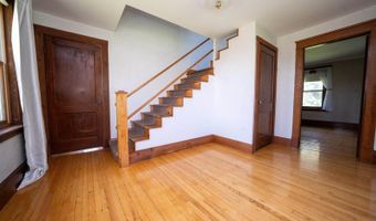 136 Lancaster Ave, Bangor, ME 04401