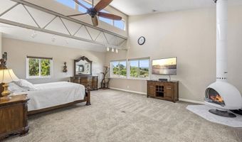 3016 Alta Vista Dr, Fallbrook, CA 92028