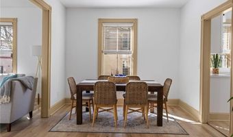 18 Barney St 1, Newport, RI 02840