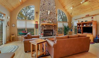 2837 Jackson Dr, Arlington Heights, IL 60004