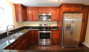 92 Trout Dr, Middletown, RI 02842