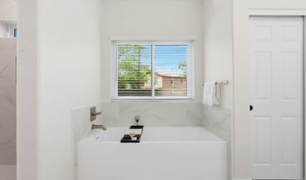 732 S PAUSTIAN Cir, Apache Junction, AZ 85120
