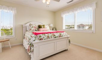 27 Silversides Trl, Bald Head Island, NC 28461