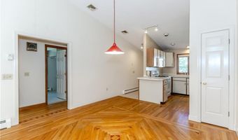 4 Scenery Ln, Johnston, RI 02919