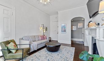 271 Dartmouth St 4H, Boston, MA 02116