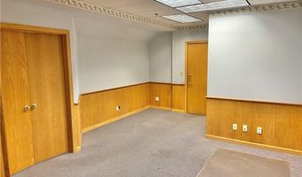 395 W Avon Rd, Avon, CT 06001