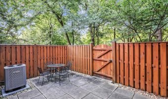 2518 S WALTER REED Dr #A, Arlington, VA 22206