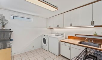 1027 Alahaki St, Kailua, HI 96734
