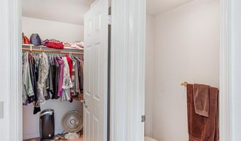 2016 Stonefield Ln, Santa Rosa, CA 95403