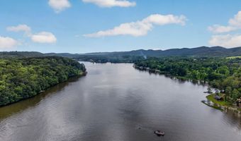 40 Gibson Cove Dr, Ashville, AL 35953