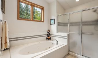 860 Deer Blvd, Avon, CO 81620