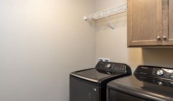 2240 E HONEYGOLD Ct, Appleton, WI 54913