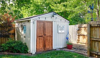 1506 S 14th St, Adel, IA 50003