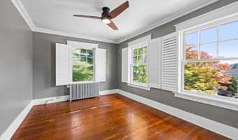 677 17TH St, Astoria, OR 97103