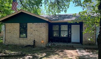 1605 Willow Wood Dr, Azle, TX 76020