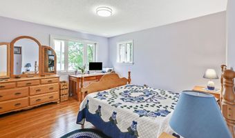 370 Lake St, Barton, VT 05822
