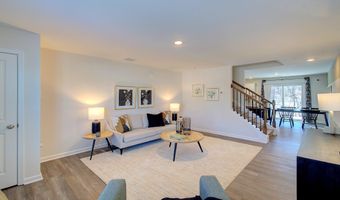 4 Virginia Commons Dr, Arden, NC 28704