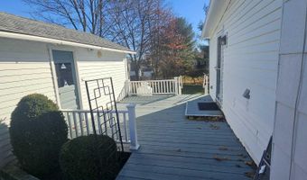208 7th St, Bangor, ME 04401