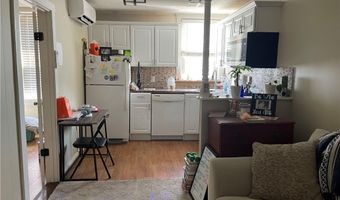 38 Freebody St 205, Newport, RI 02840