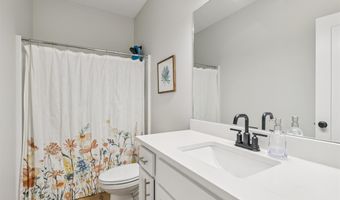 1404 NW Arbor Dr, Ankeny, IA 50023