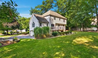 6 Cathedral Ct, Cumberland, RI 02864